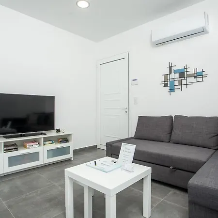 Βίλα Villaphysis With Private Pool Λάρδος